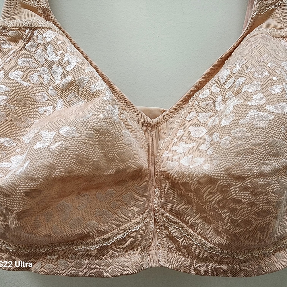 Women's Bra - Picture 2 of 4